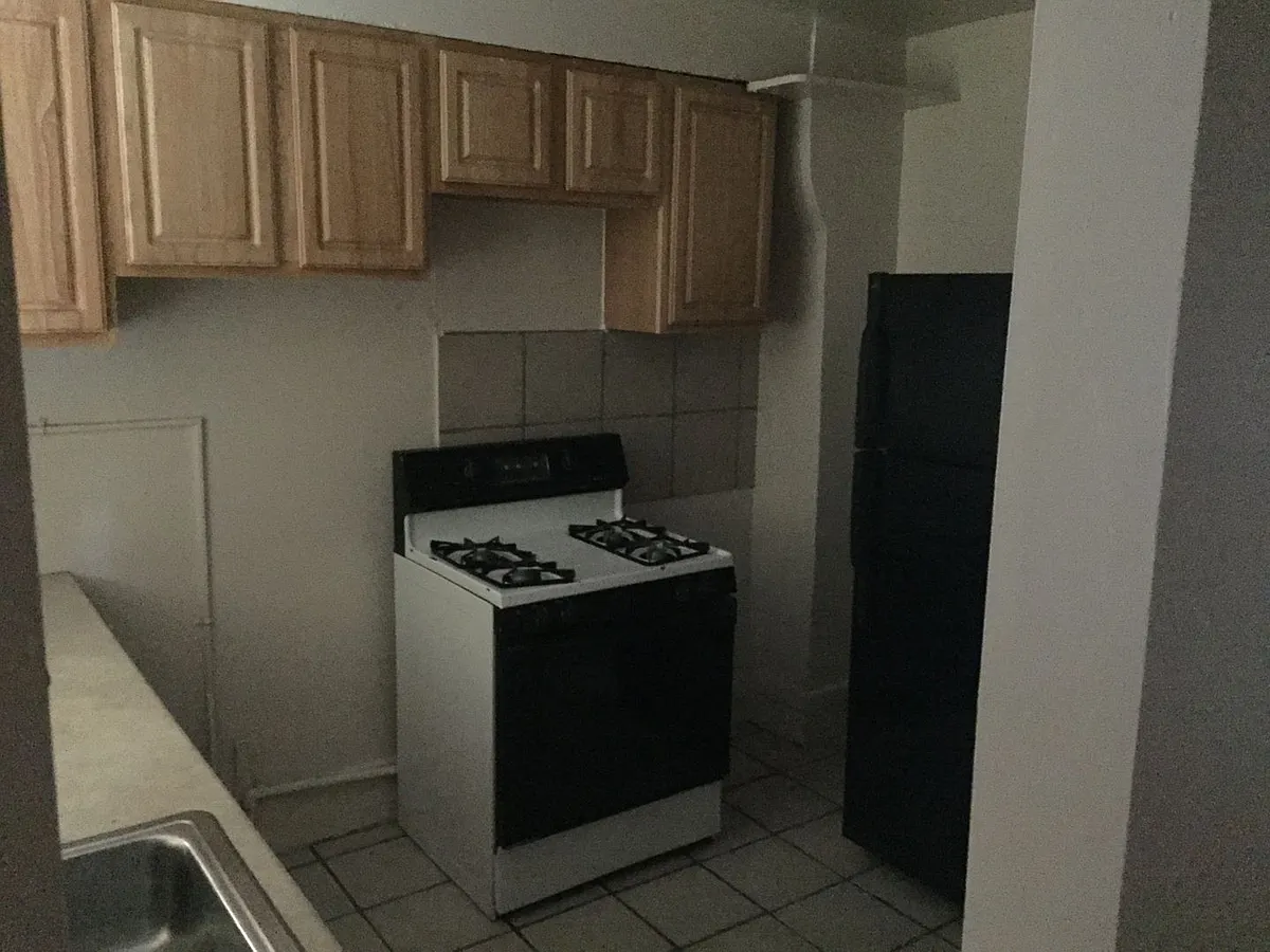 Building Photo - 2449 Druid Hill Ave
