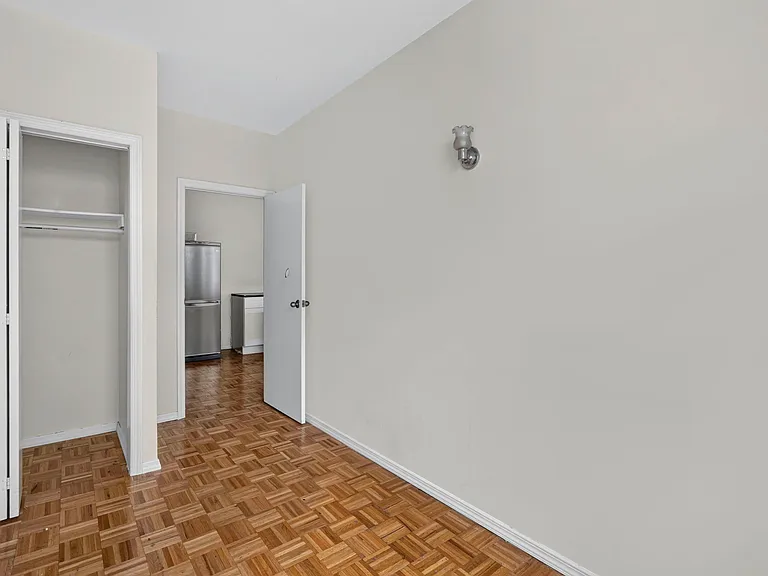 971 1st Ave #4A — Photo 8