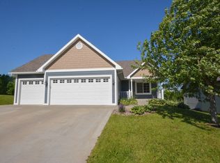 1309 Turnberry Dr SE, Rochester, MN 55904