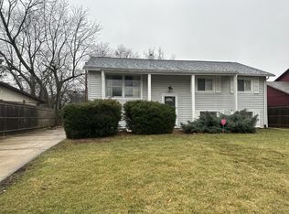 1611 W Lock Raven Rd, Champaign, IL 61821