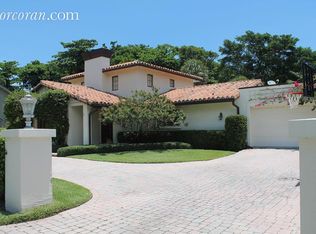 12 Driftwood Lndg, Gulf Stream, FL 33483