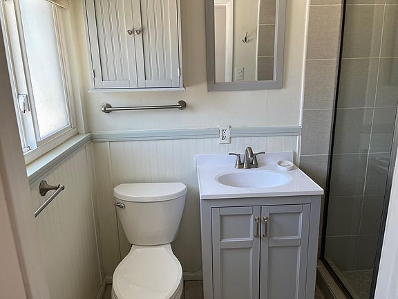4th image of 5617 N Bryn Mawr St