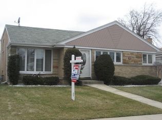 8744 N Olcott Ave, Niles, IL 60714