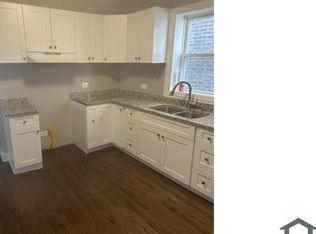 4044 W Oakdale Ave #1, Chicago, IL 60641