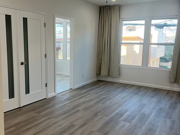3rd image of 4915 E Ocean Blvd #7