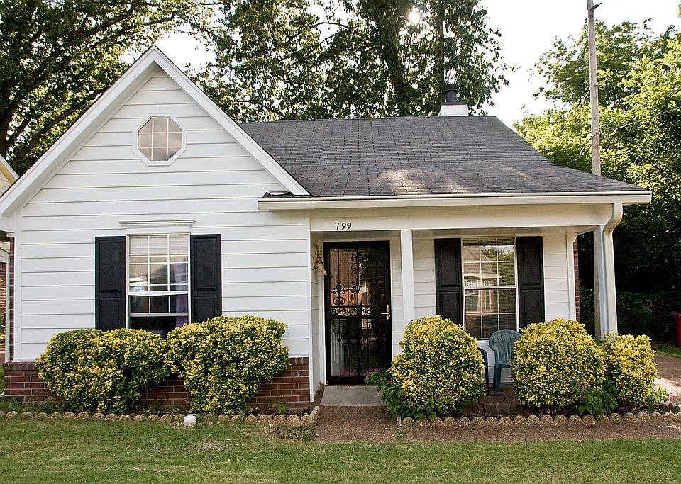 1st image of 799 Pecan Gardens Cir W