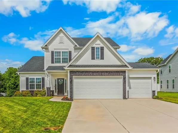461 Brooke Hill Dr, Lewisville, NC 27023