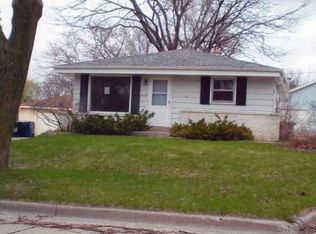 4708 W Rochelle Ave, Milwaukee, WI 53223