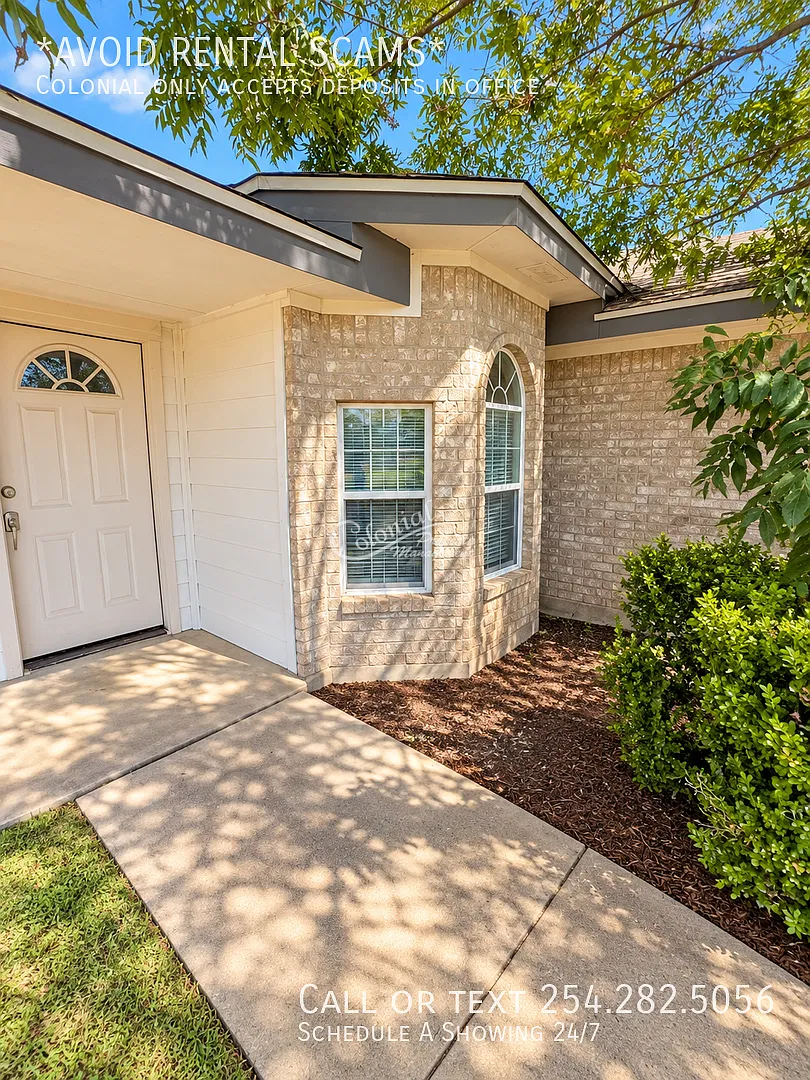 3 bed, 2.0 bath, 1080 sqft, $1,295 — Photo 2