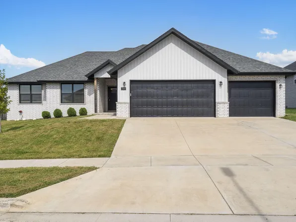 709 E Penzance Circle, Nixa, MO 65714