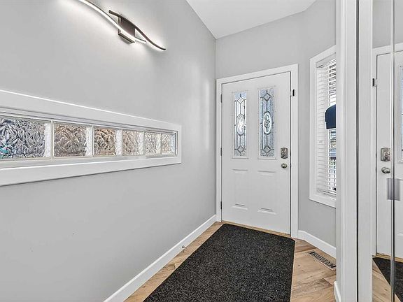 4th image of 32 S Prominence Park SW