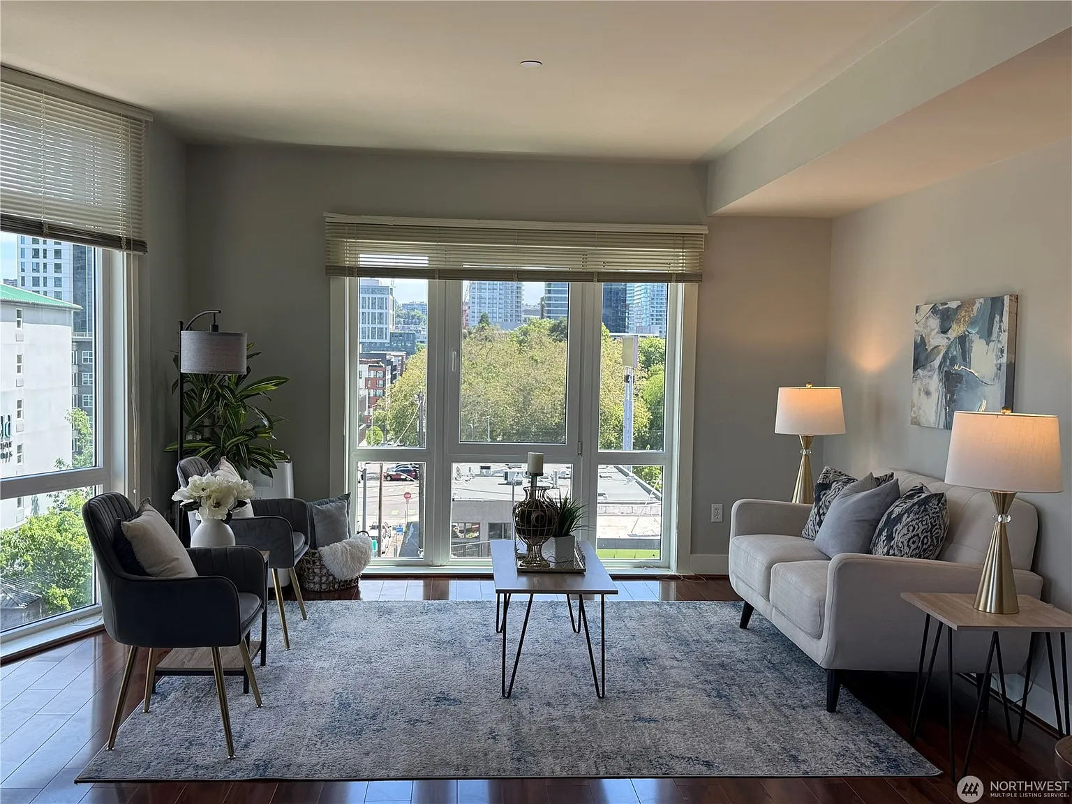 1 bed, 706 sqft, $2,600 — Photo 1