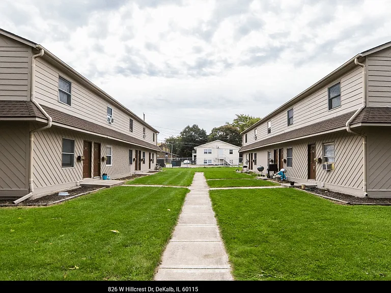 814 W Hillcrest Dr #1 — Photo 7