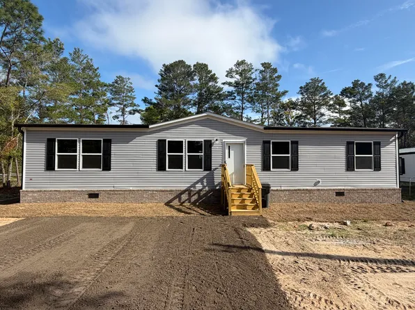 23 W Hyacinth Ave, Defuniak Springs, FL 32433