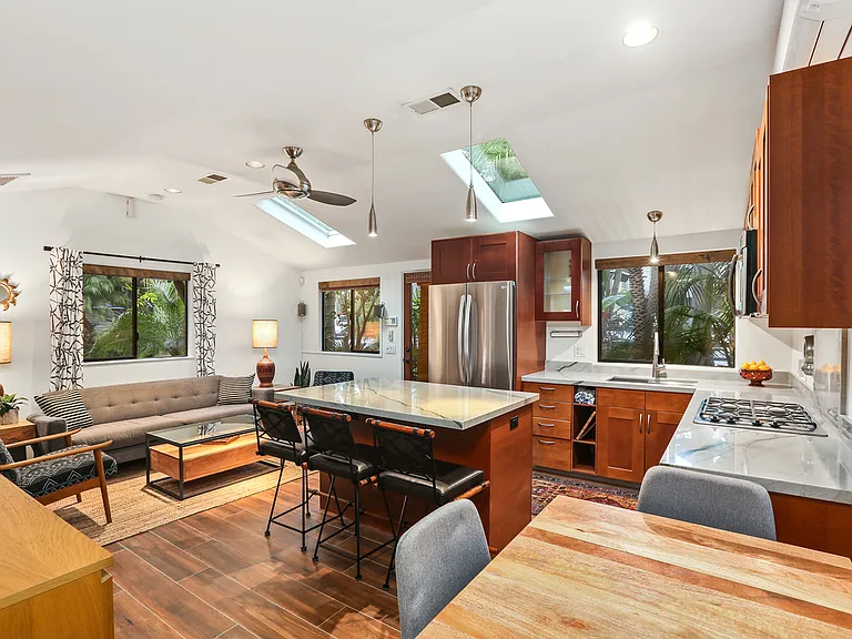 Kitchen/living room