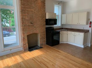 2132 N Calvert St APT 1, Baltimore, MD 21218