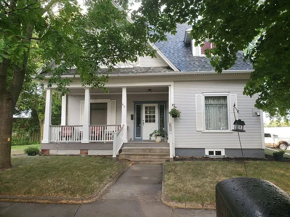 310 3rd St, Scotland, SD 57059