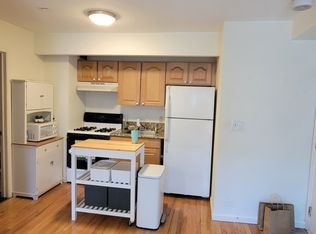 25-16 33rd St #1A, Astoria, NY 11102