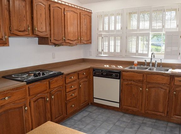 5th image of 6381 Kings Arms Way