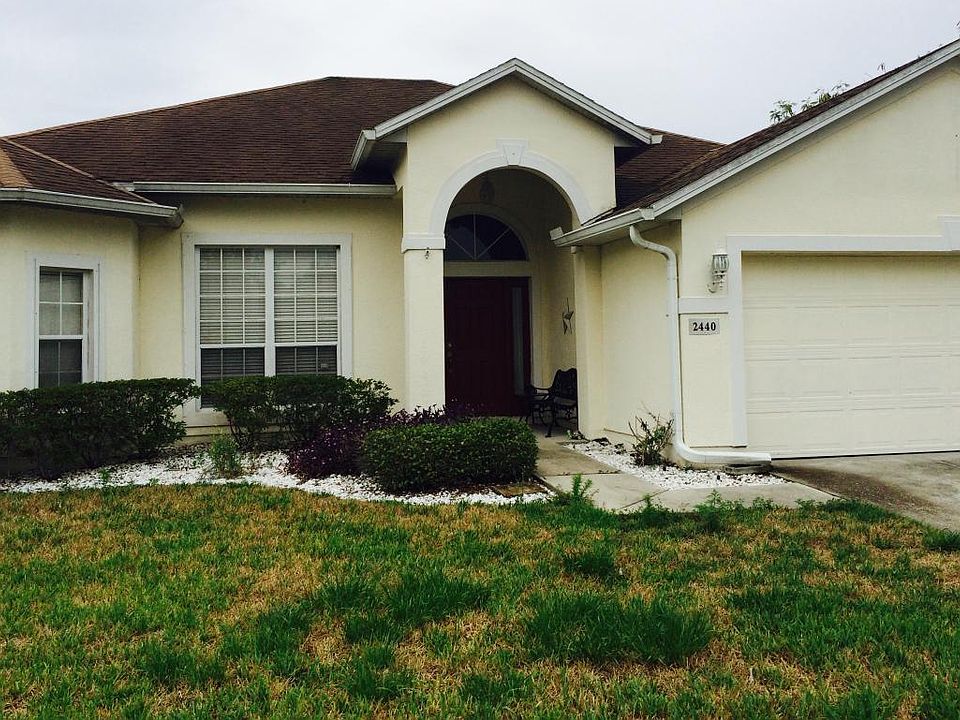 1st image of 2440 Huron Cir