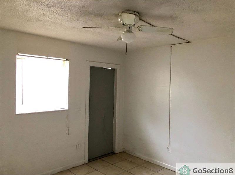 2nd image of 731 NW 1st Ave #2