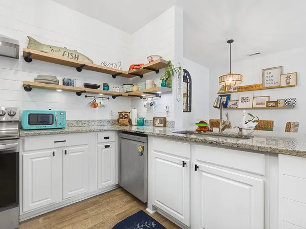 1600 Long Grove Dr, Mount Pleasant, SC