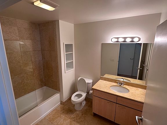 5th image of 1 Lakeside Dr APT 315