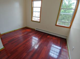 32-78 36th St #2, Astoria, NY 11106