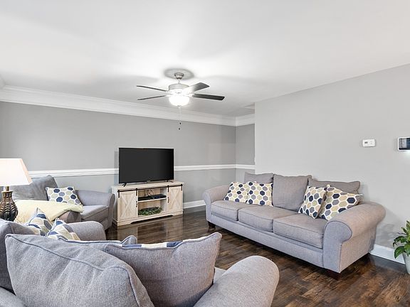 5th image of 532 Medallion Cir