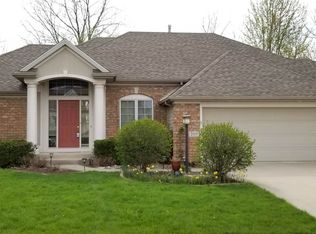 209 Club Course Dr, Fort Wayne, IN 46814