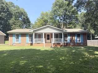 7008 Crossridge Rd, Charlotte, NC 28214
