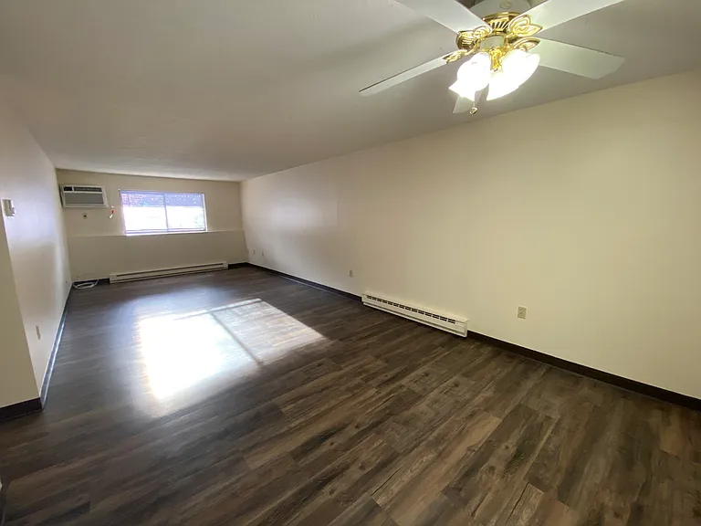 Eastern Trails Apartments and Storage — Photo 41