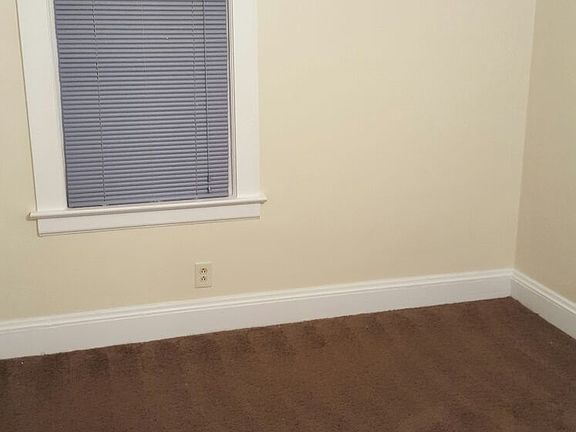 3rd image of 16614 Langly Ave