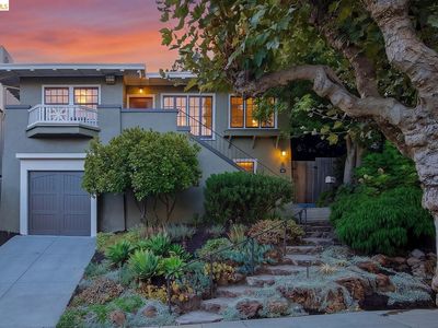 967 Grosvenor Pl, Oakland, CA, 94610