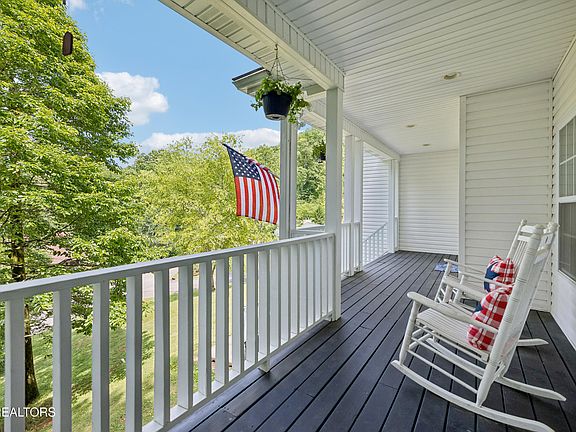 2nd image of 7009 Woodington Ct
