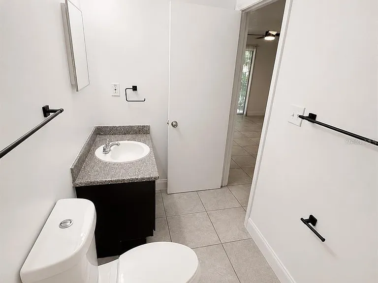 1185-1185 Bentley Rd #4 — Photo 11
