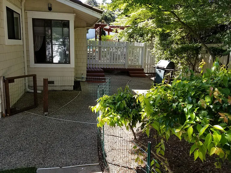 22639 Oakcrest Ct #A — Photo 25