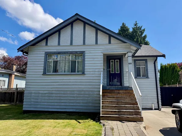 609 4th St, New Westminster, BC V3L 2V8