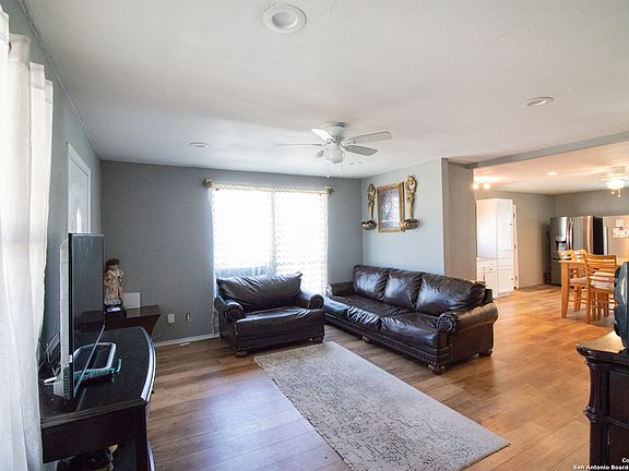 5th image of 4234 CARLSBAD DR