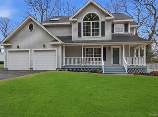 24 North Drive, Centerport, NY 11721