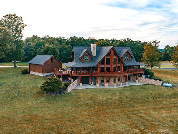 3rd image of 7629 Sharon Grove Rd
