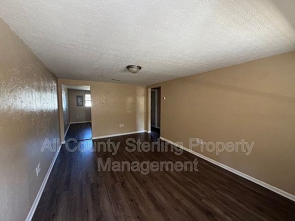 2nd image of 201 SE Beech St #204