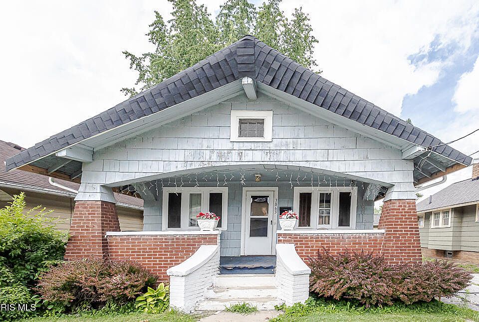 1st image of 3863 Upton Ave