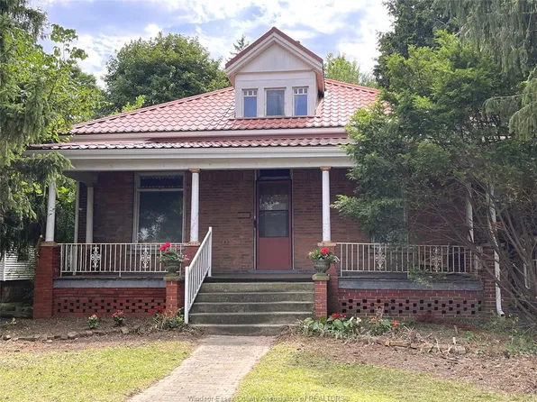 62 Lacroix St, Chatham Kent, ON N7M 2T6