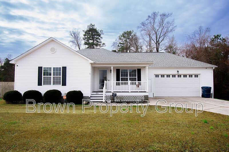 1st image of 216 Deer Haven Dr