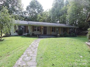 83 Breezy Ln, Spruce Pine, NC 28777
