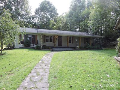 83 Breezy Ln, Spruce Pine, NC, 28777