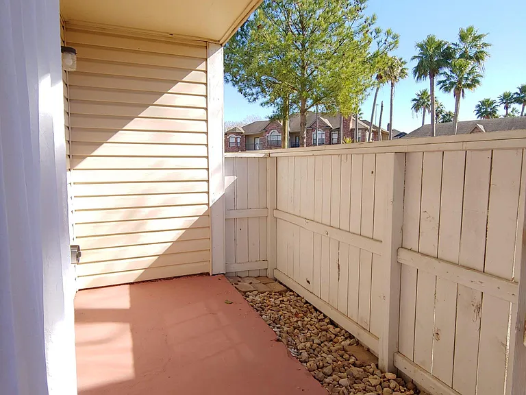 2750 Holly Hall St #1312 — Photo 15