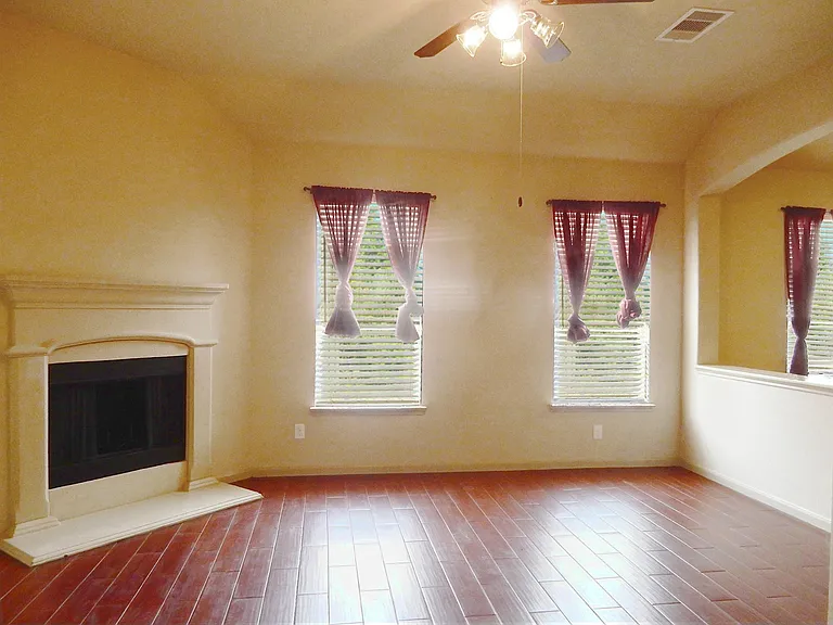 24510 Avellino Ct — Photo 11