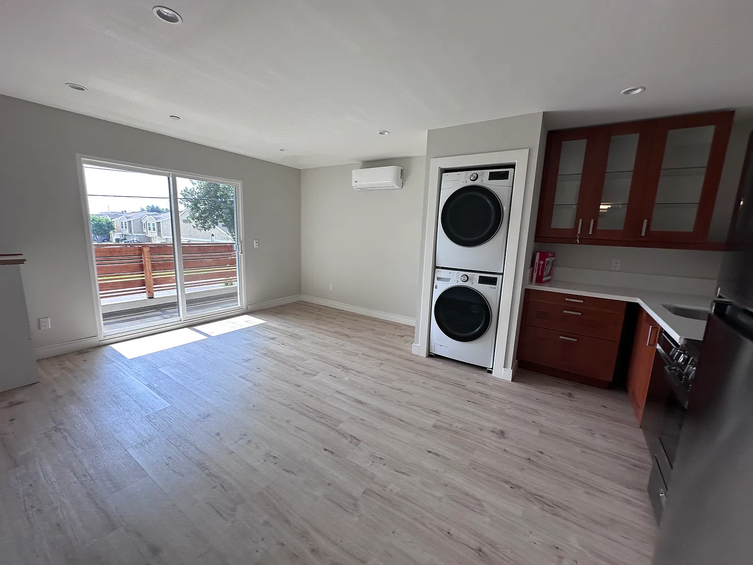 1 bed, 550 sqft, $2,450 — Photo 1